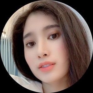 Meet your Posher, Laramie  d